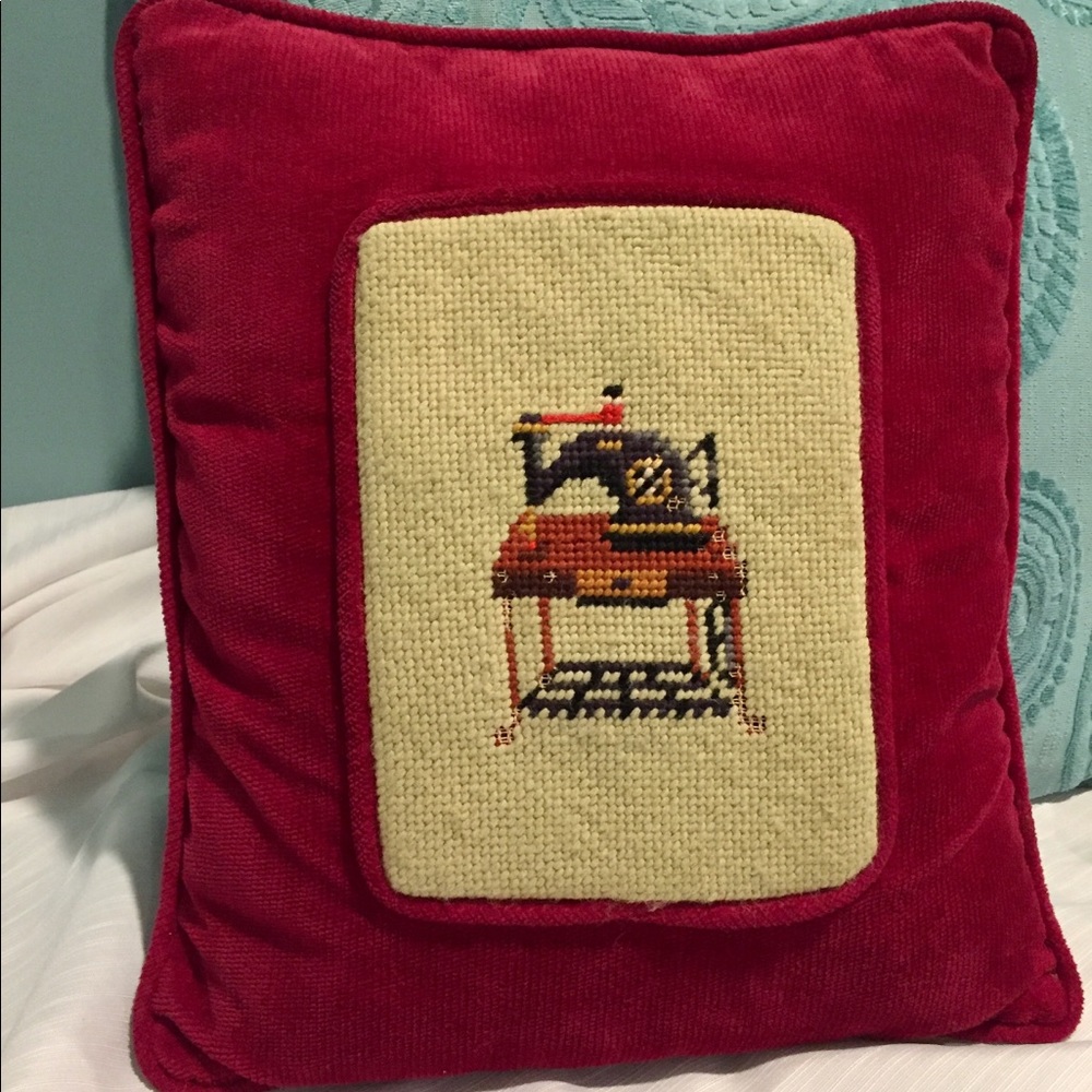 VINTAGE STITCH ACCENT PILLOW